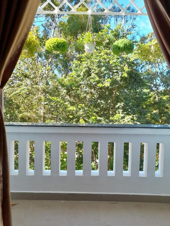 Caly Homestay Да Лат Екстериор снимка