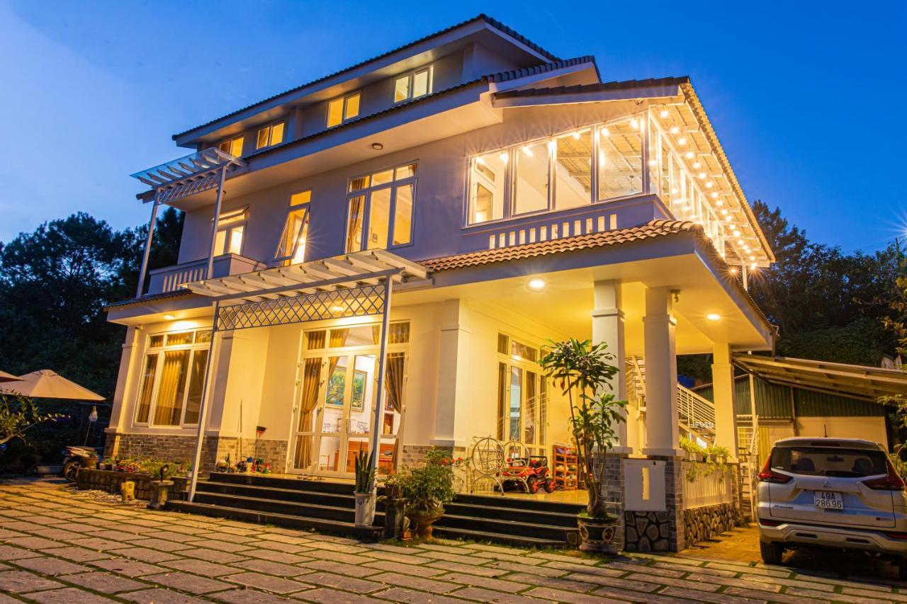Caly Homestay Да Лат Екстериор снимка